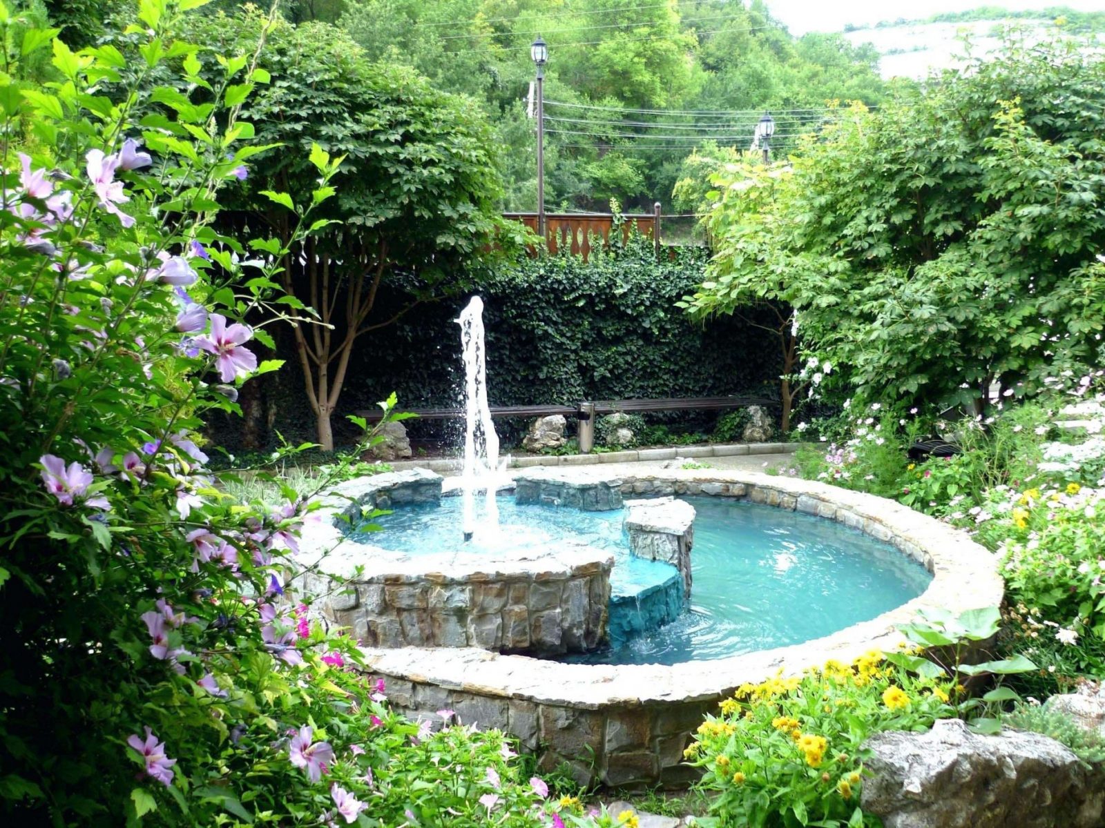 Brunnen Im Garten Bohren Das Beste Von Brunnen Garten Selber Bauen von Brunnen Bauen Im Garten Bild