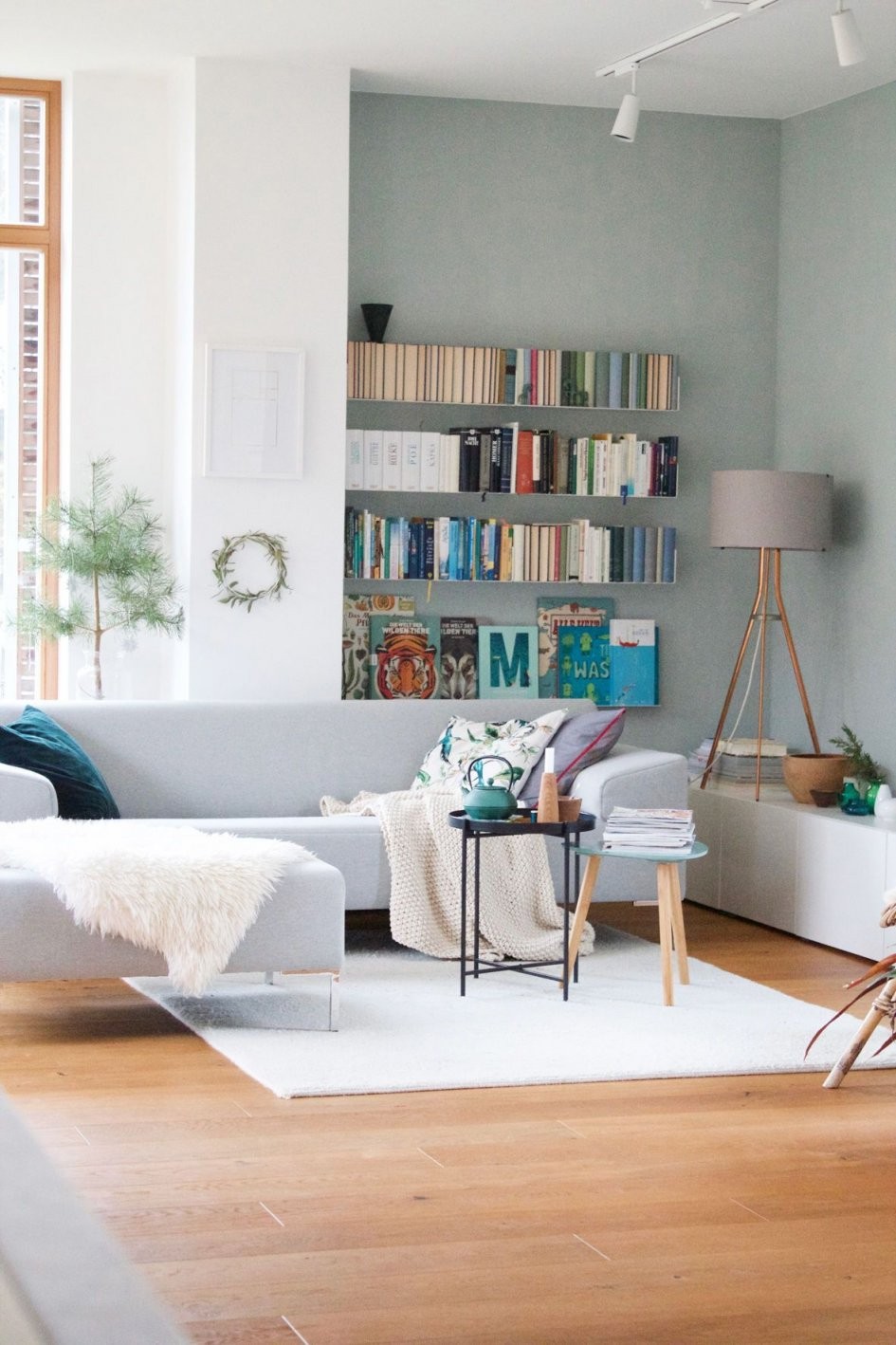 Graue Sofas Ideen Für Dein Wohnzimmer von Graues Sofa Welche Wandfarbe Photo