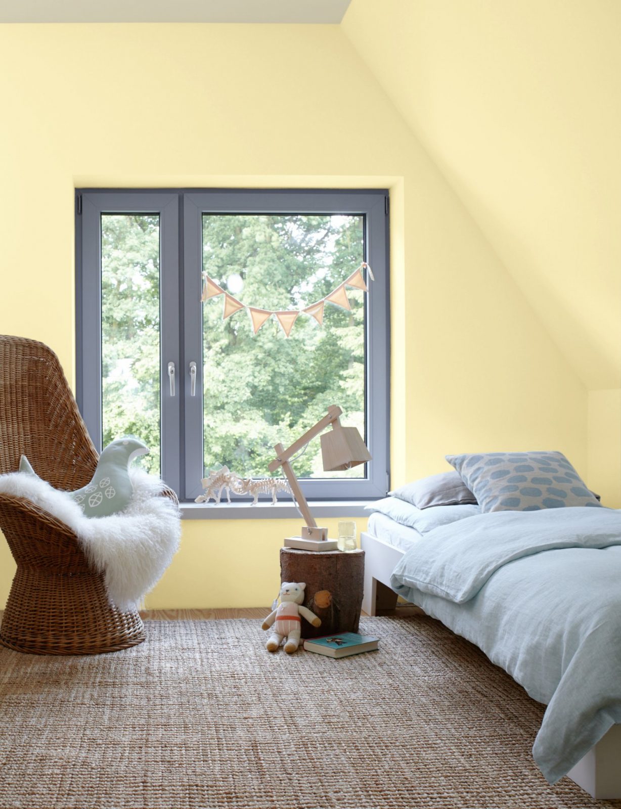 Kleine Zimmer Dachschrägen Optisch Vergrößern Alpina Farbe  Wirkung von Kleines Kinderzimmer Mit Dachschräge Photo
