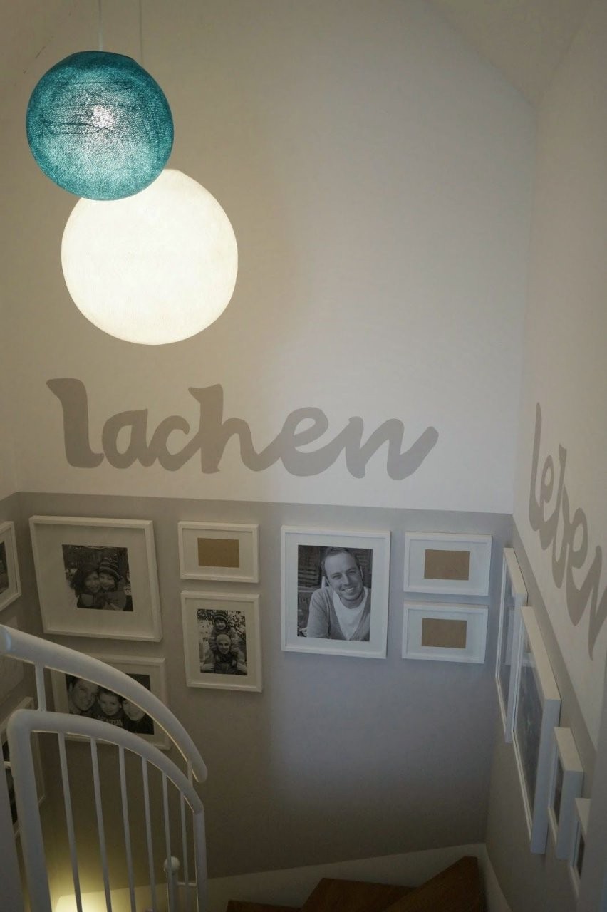 Lachkauz Treppenhaus Makeover  Living In 2019  Treppe Haus von Treppe Streichen Welche Farbe Bild