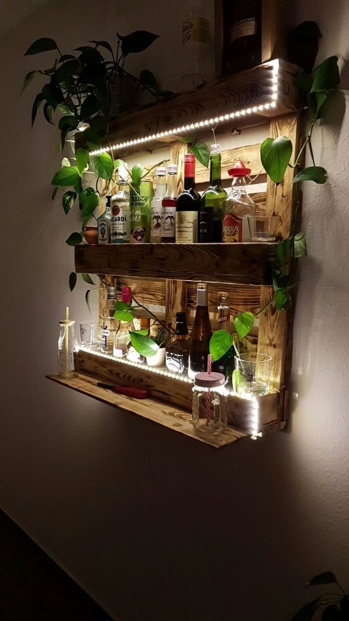 Palettenregal Bar Aus Paletten Mit Led Beleuchtung Holz Diy von Bar Regal Selber Bauen Bild