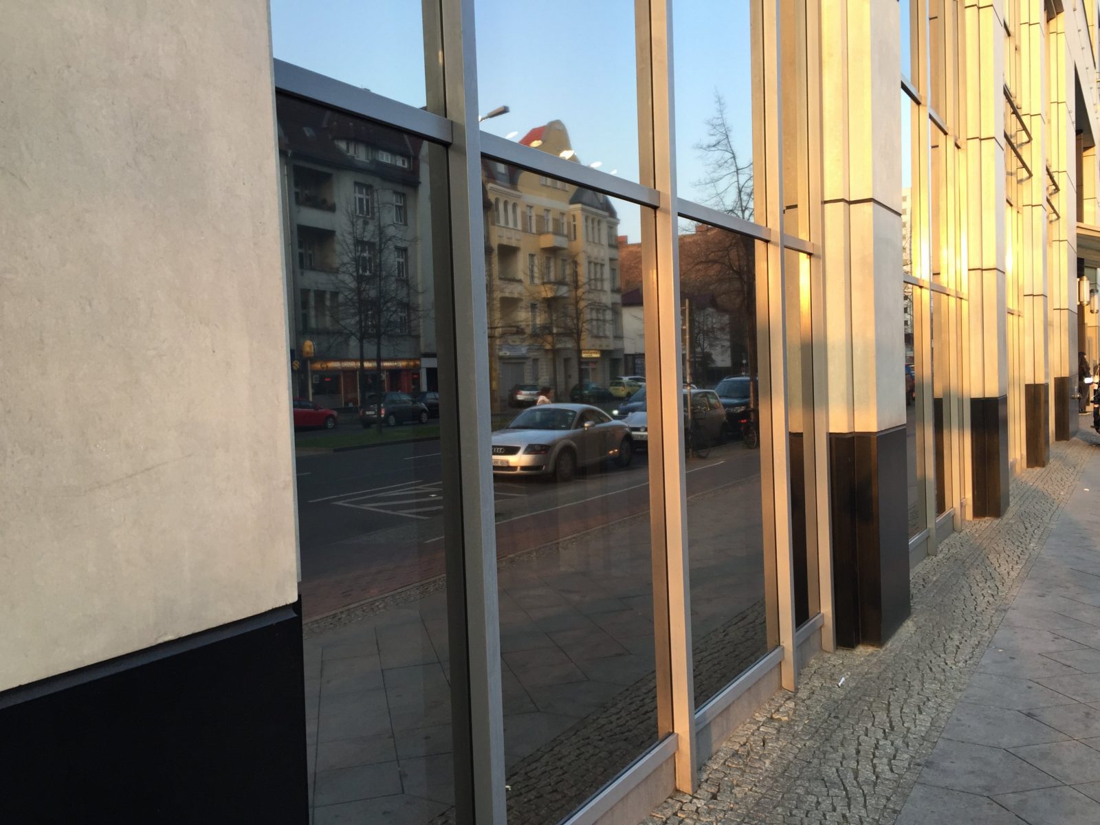 Spiegelfolie Fenster  Profimontage Aus Hamburg von Spiegel Selber Machen Spiegelfolie Photo