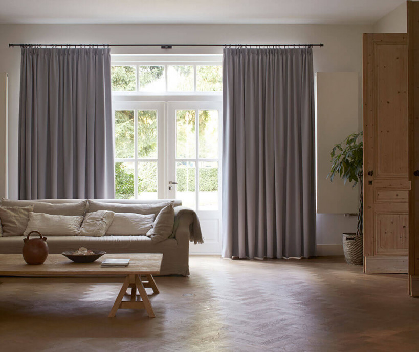 Sichtschutz Im Wohnzimmer  Moderne Plissees Gardinen Und von Gardinen Für Wohnzimmer Bild
